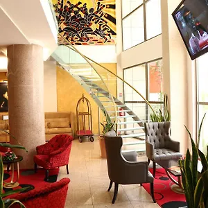 Fleur De Lys Plateau Hotel